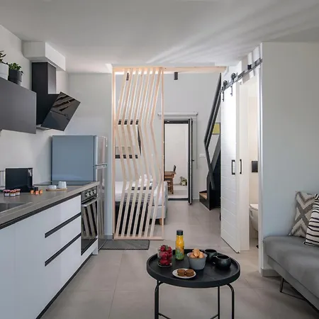 Beachfront Salty Sea Luxury Suite 2 Agios Nikolaos  Exterior photo