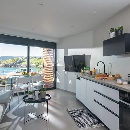 Beachfront Salty Sea Luxury Suite 2 Agios Nikolaos  Exterior photo