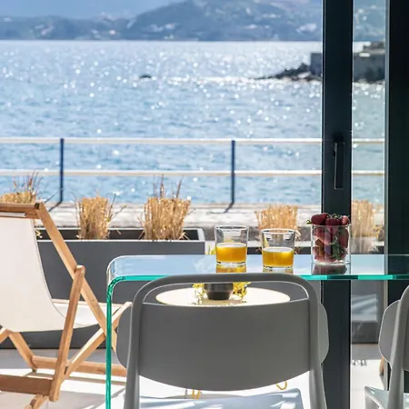 Beachfront Salty Sea Luxury Suite 2 Agios Nikolaos  Exterior photo