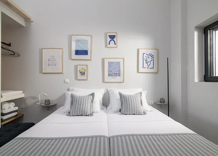 Beachfront Salty Sea Luxury Suite 2